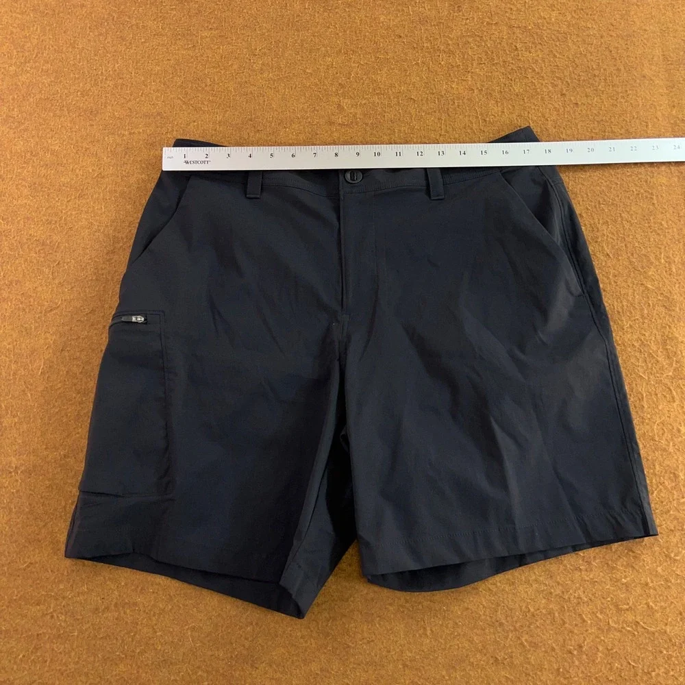 Under Armour Mens 36 Black Loose Fit Stretch Cargo Outdoor Shorts